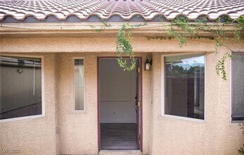 3438 Blue Ash Ln in Las Vegas, NV - Building Photo - Building Photo