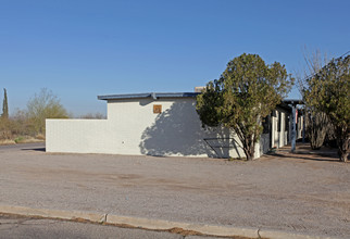 701-711 E Alvord Rd in Tucson, AZ - Building Photo - Building Photo