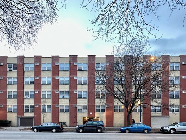 property at 6830 N Sheridan Rd