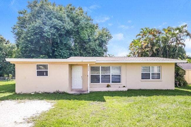 property at 324 Colorado Ave