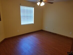 1998 Larette Dr in Tallahassee, FL - Building Photo - Building Photo