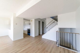 King's Alley in Calgary, AB - Building Photo - Building Photo