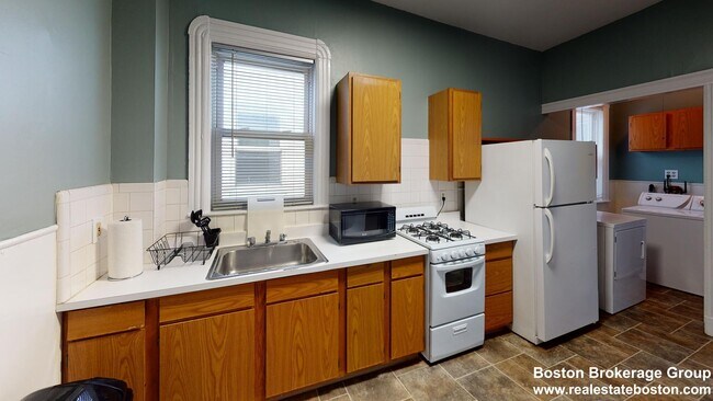 property at 789 Columbia Rd