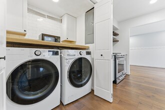 210 73rd St in Virginia Beach, VA - Building Photo - Building Photo