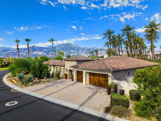 56985 Village Dr in La Quinta, CA - Building Photo - Building Photo