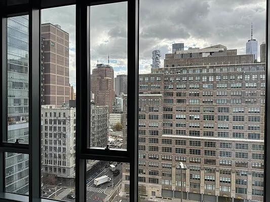 570 Broome St in New York, NY - Building Photo - Building Photo