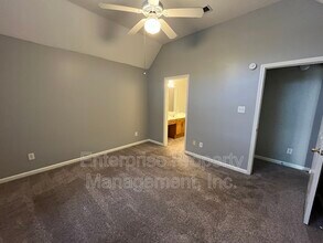 1096 Sunstar Dr in Cordova, TN - Building Photo - Building Photo