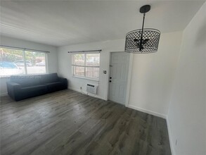 1239 NE 15th Ave in Fort Lauderdale, FL - Building Photo - Building Photo