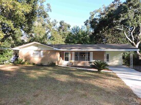 5914 Walton St in Pensacola, FL - Building Photo