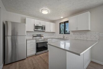 10820 E Nora Ave in Spokane Valley, WA - Building Photo - Building Photo