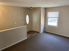 5790 Madison Ave SE in Grand Rapids, MI - Building Photo - Building Photo
