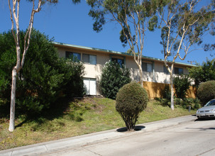 Rancho La Mesa in La Mesa, CA - Foto de edificio - Building Photo