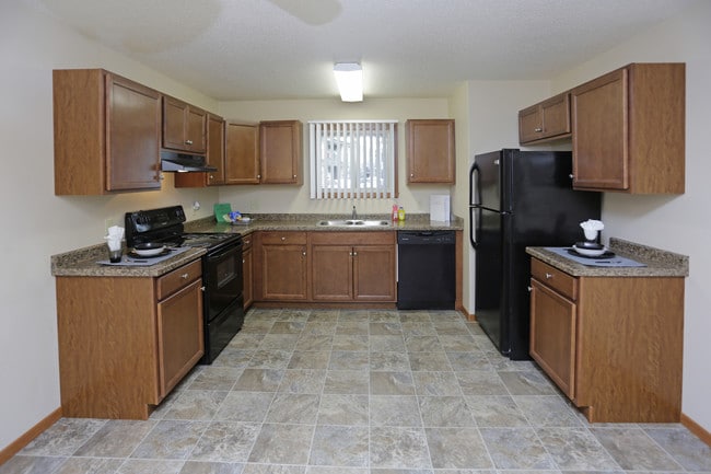 Highland Meadows Apartment Community in Bismarck, ND - Building Photo - Interior Photo