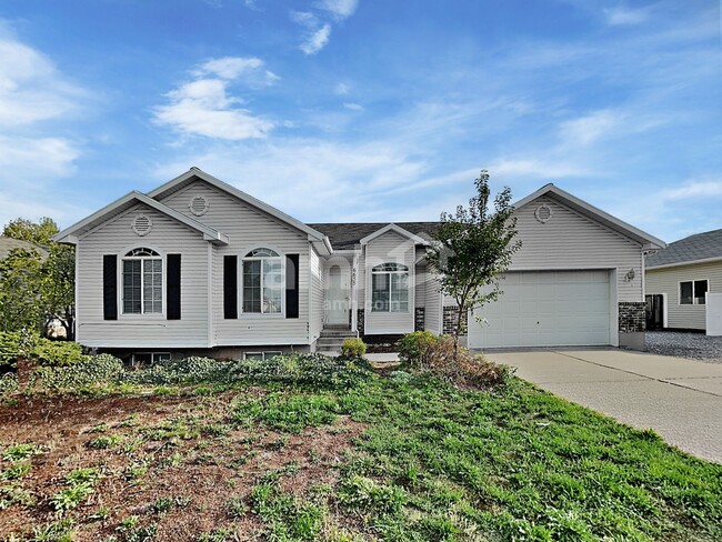 property at 6655 W Millen Cir