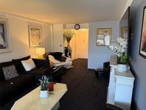 601 Chestnut St-Unit -B12 in Cedarhurst, NY - Building Photo - Building Photo