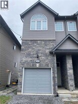 66 Battle St in Thorold, ON - Building Photo