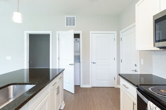 Hamilton Woods in Westerville, OH - Foto de edificio - Building Photo