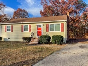 238 Bull Run Dr in Hopewell, VA - Building Photo - Building Photo
