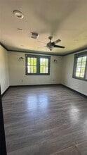 8111 Roswell St in Houston, TX - Building Photo - Building Photo