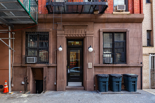 332 East 71st Street in New York, NY - Building Photo - Building Photo