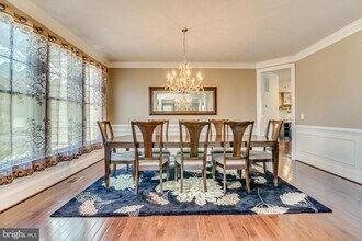 1751 Tysons Crest Ln in Vienna, VA - Building Photo - Building Photo