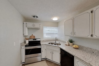 2917 Cesery Blvd in Jacksonville, FL - Building Photo - Building Photo