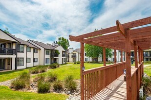 Chinook Park Apartment Homes in Enumclaw, WA - Building Photo
