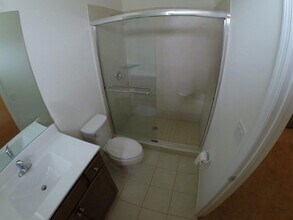 9332 W 33rd Ln in Hialeah, FL - Building Photo - Building Photo