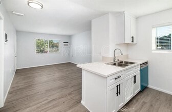 6738 University Ave in San Diego, CA - Building Photo - Building Photo