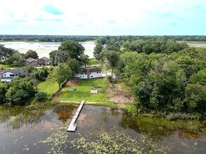 3311 Interlachen Dr NE in Ham Lake, MN - Foto de edificio - Building Photo