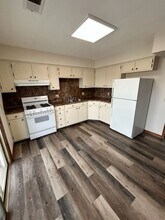 13302 Kingswood Dr in Omaha, NE - Building Photo - Building Photo