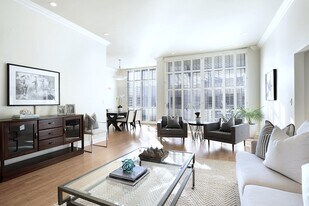 11970 Montana Ave, Unit 311 in Los Angeles, CA - Building Photo