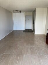 400 Hobron Ln, Unit 3410 in Honolulu, HI - Building Photo - Building Photo
