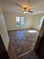 901 S 5th St in Norfolk, NE - Building Photo
