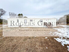 390 S Chavis Rd in Kittrell, NC - Building Photo