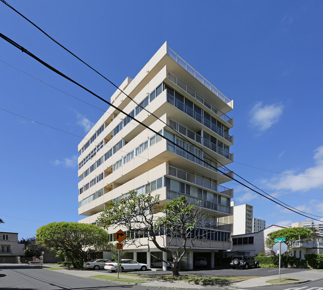 3056 Kalakaua Ave