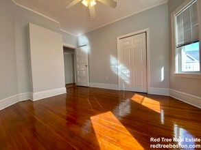14 Dalrymple St, Unit 3 in Boston, MA - Foto de edificio - Building Photo