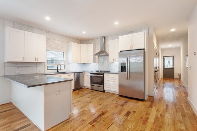 property at 1111 Montreat Ave SW