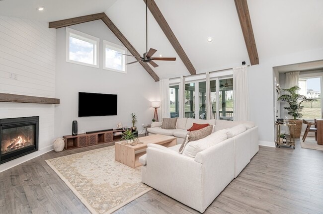 3427 Earhart Rd in Mount Juliet, TN - Foto de edificio - Building Photo