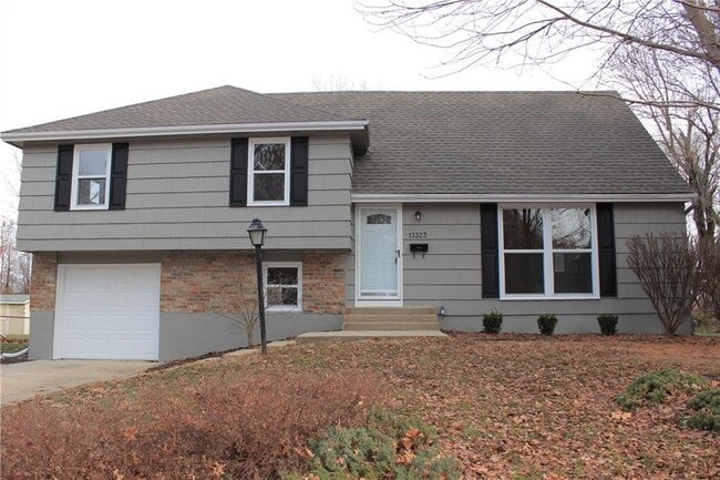 property at 13323 Donnelly Ave