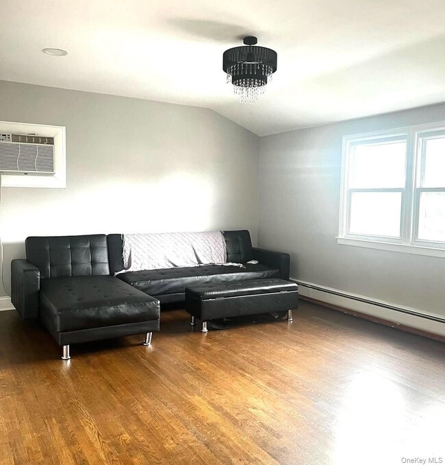 182 Bennett Ave