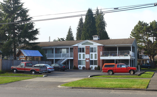 Whitwood Manor Apartments in Tacoma, WA - Building Photo - Building Photo