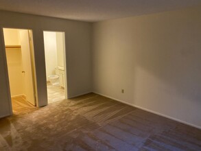 2300 Dickerson Rd in Reno, NV - Building Photo - Building Photo