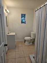 1008 N 18th Ct, Unit 101-B in Hollywood, FL - Building Photo - Building Photo