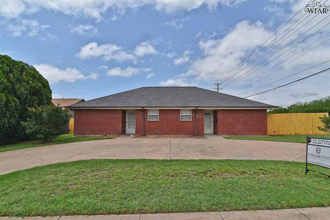 4700 Cypress Ave in Wichita Falls, TX - Building Photo