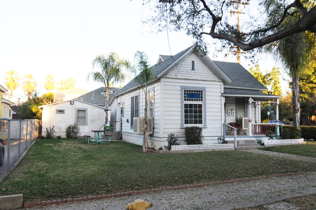 255 S 4th St in Redlands, CA - Building Photo - Building Photo