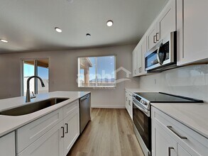 9747 W Parkway Dr in Tolleson, AZ - Building Photo - Building Photo