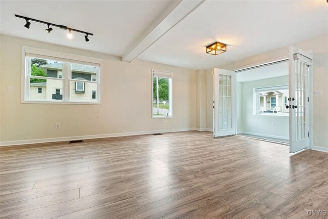 6 Wilbur Rd in New Hartford, NY - Building Photo - Building Photo