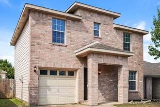 7049 Wax Berry Dr in Dallas, TX - Building Photo - Building Photo