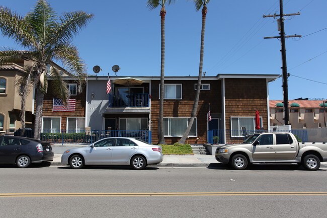 112 9th St in Huntington Beach, CA - Building Photo - Building Photo